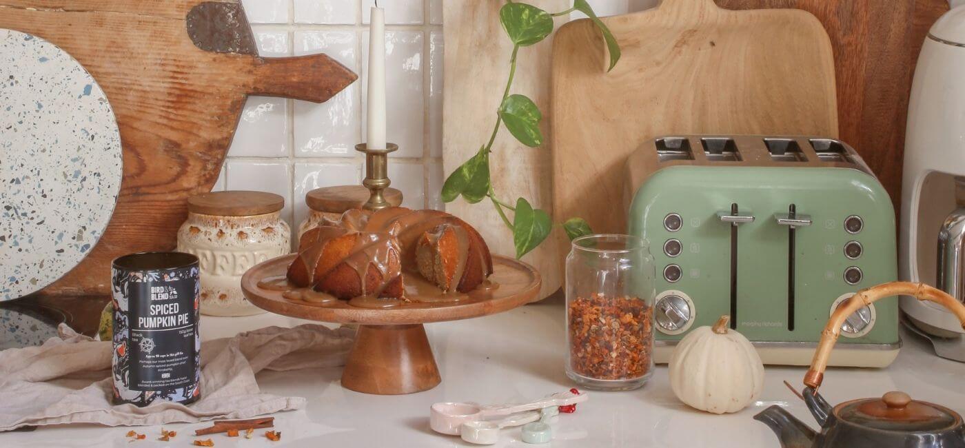 Spiced Pumpkin Pie Chai Cake Recipe
 &ndash; Bird &amp; Blend Tea Co.