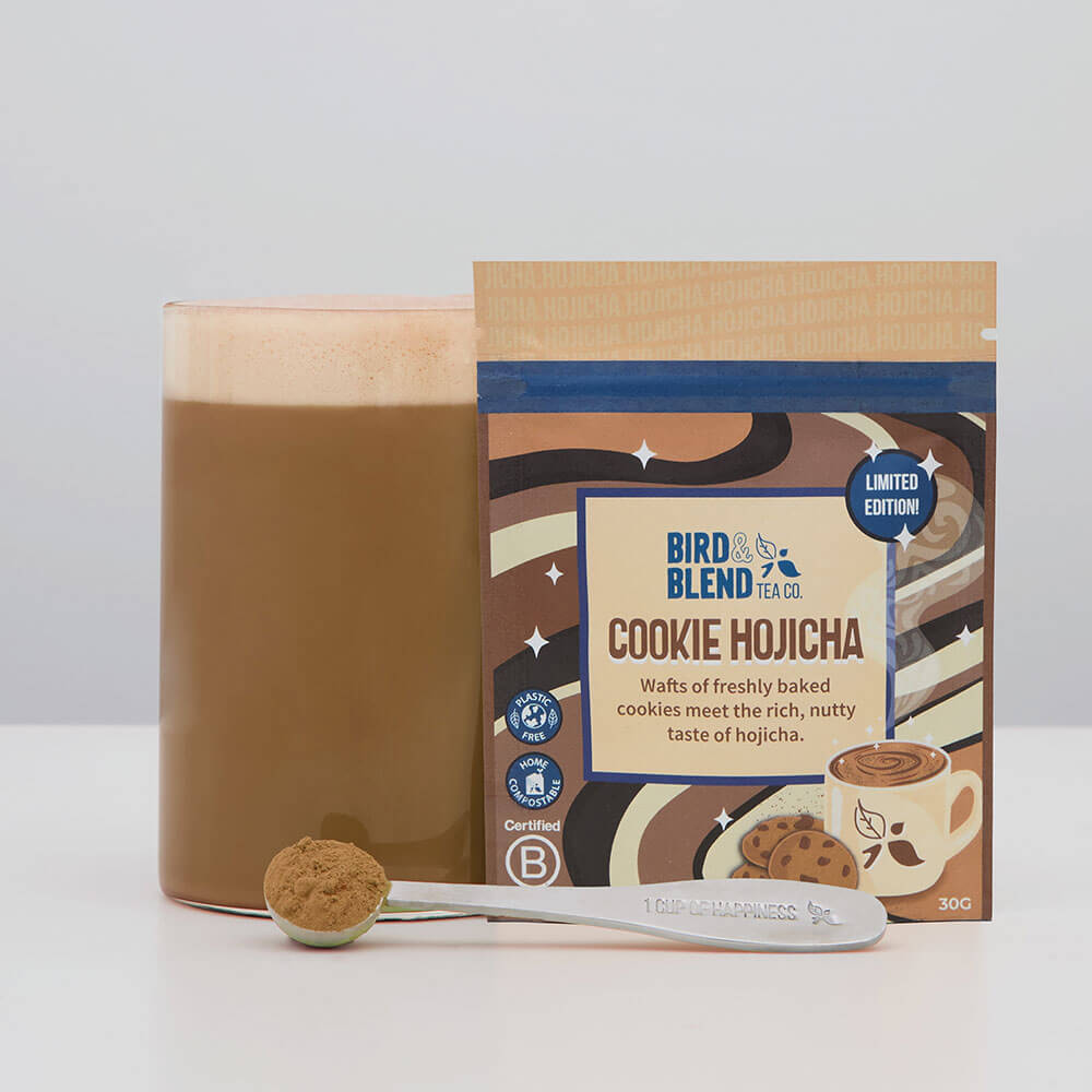 cookie hojicha tea powder pouch & cookie hojicha tea latte & spoon