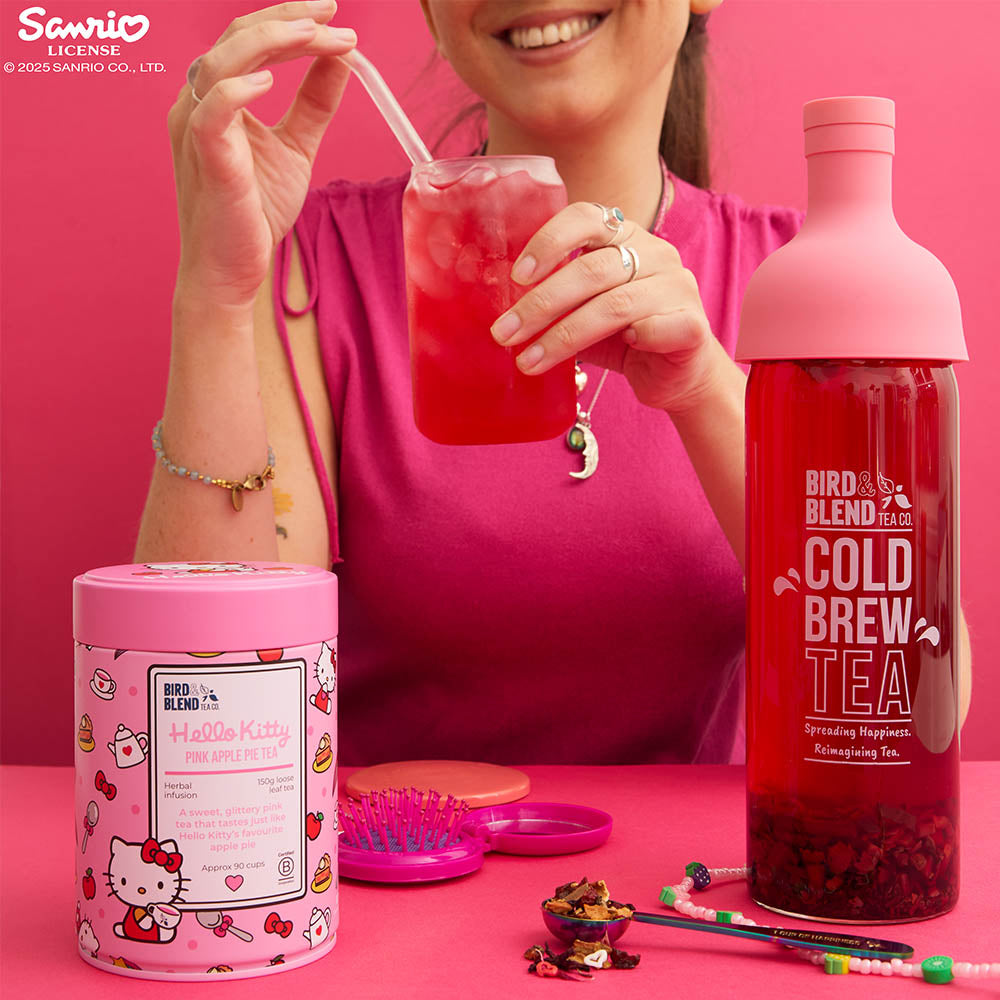 hello kitty nostaligic summer time tea kit