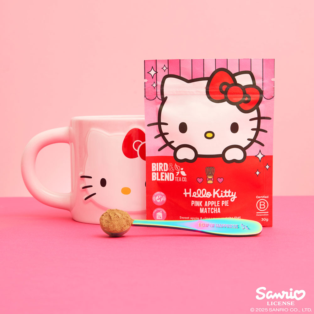 Hello Kitty pink apple pie matcha pouch with spoon and mug