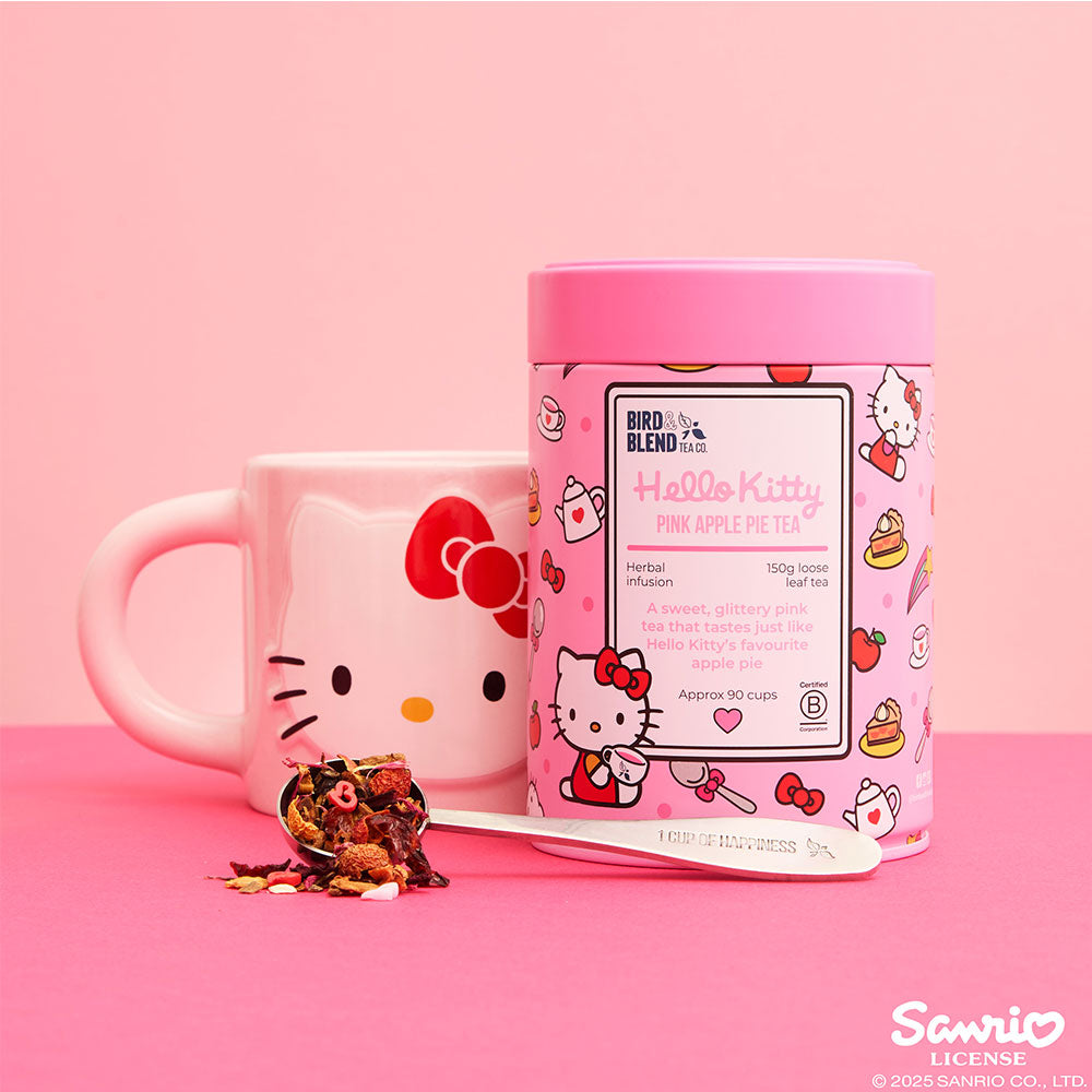 hello kitty pink apple pie tea set