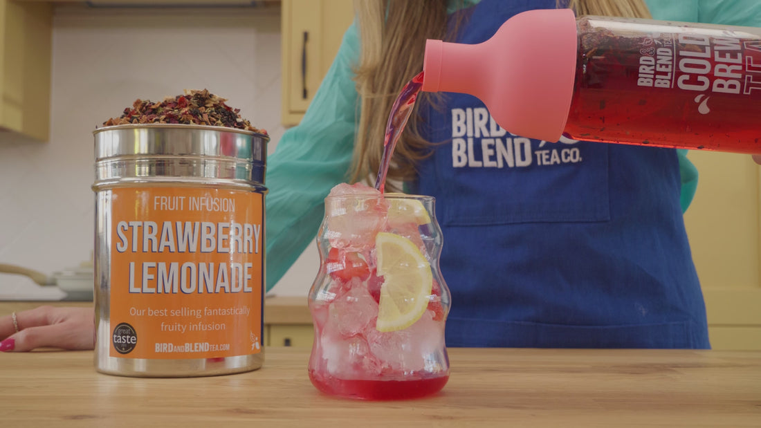 how to make cold brew tea with strawberry lemonade fruit tea and a pink cold brew tea bottle